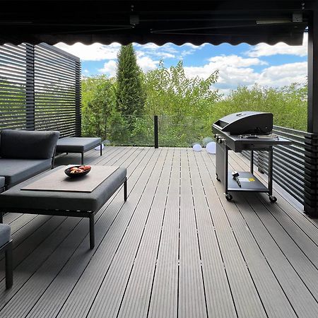 Pergola House In A Green Oasis With Fantastic View Apartment Петроварадин Екстериор снимка